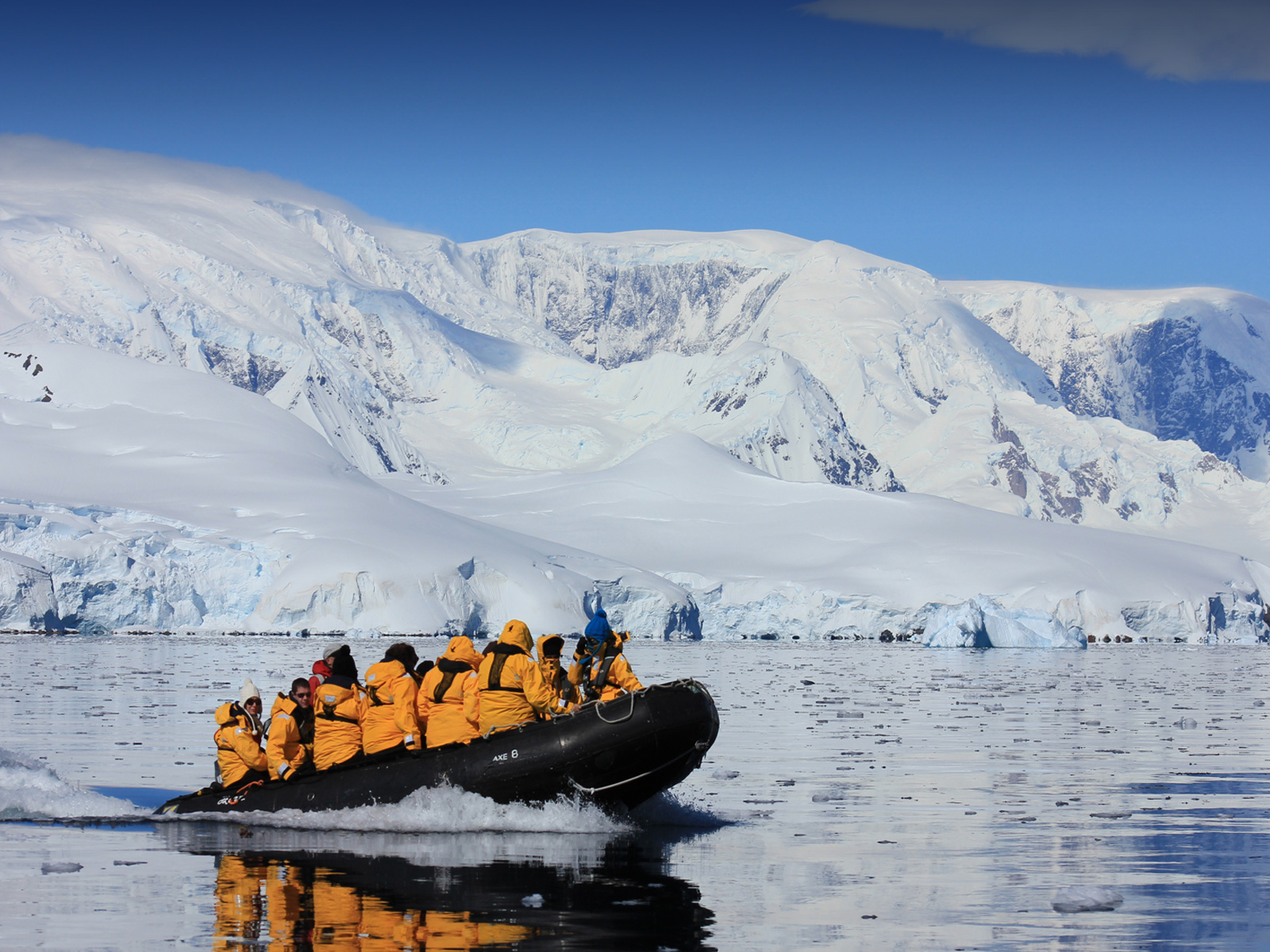 Antarctic Express: Fly South, Cruise North